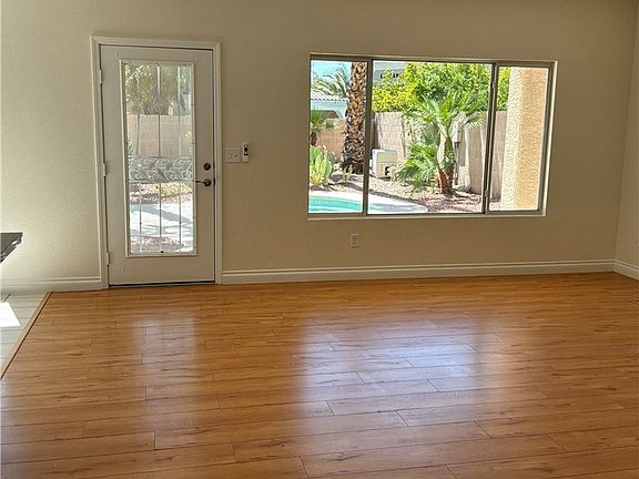 5th image of 3240 Ariba St