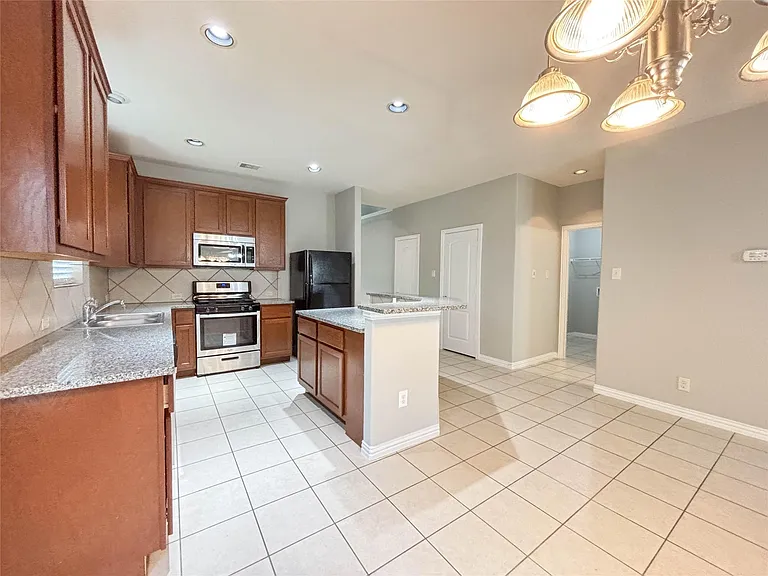 1323 Maple Ace Dr — Photo 19
