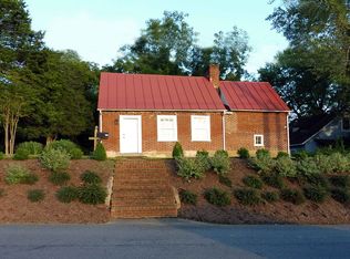 418 5th St SW, Charlottesville, VA 22903