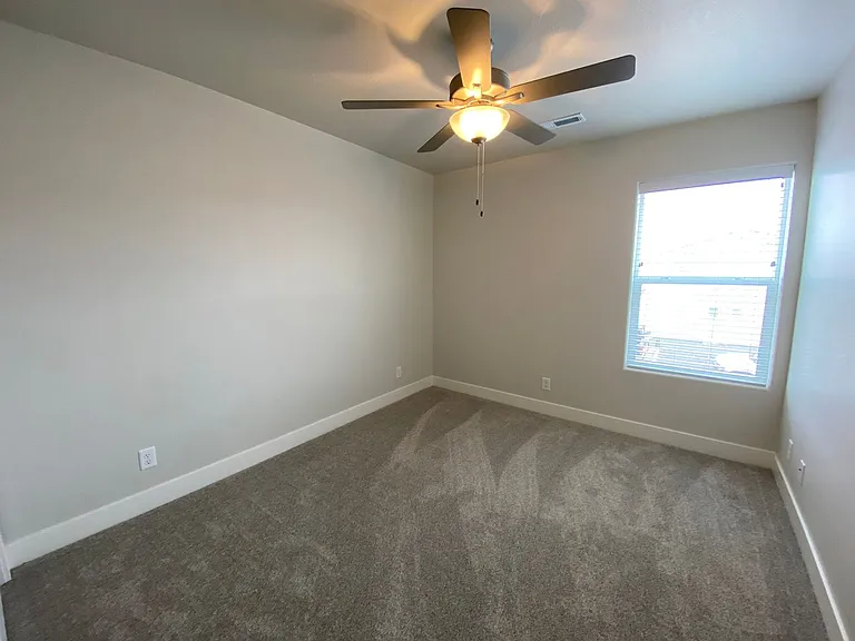 530 E Goldline Dr — Photo 17