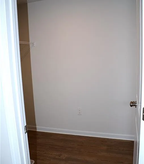 1121 Point Place Dr — Photo 31