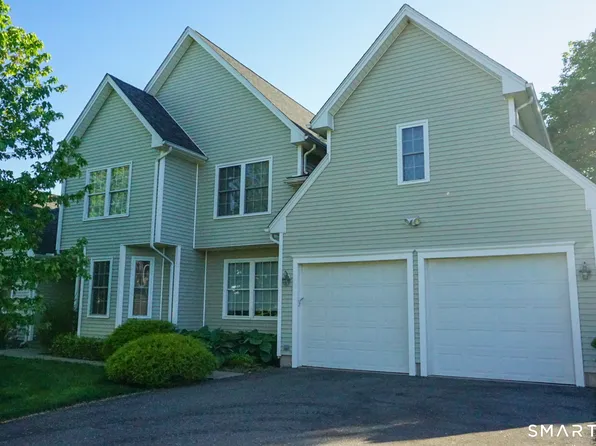 33 Knoll Ridge Court, Middletown, CT 06457