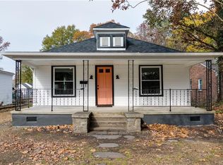 162 Wright Ave, Colonial Heights, VA 23834