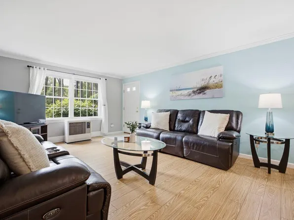 161 Saco Avenue #111, Old Orchard Beach, ME 04064