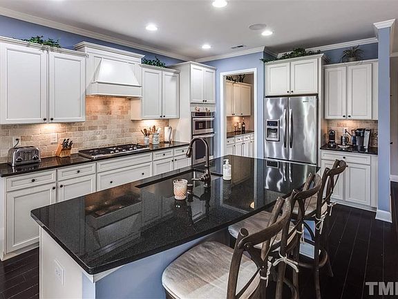 4th image of 1377 Cozy Oak Ave
