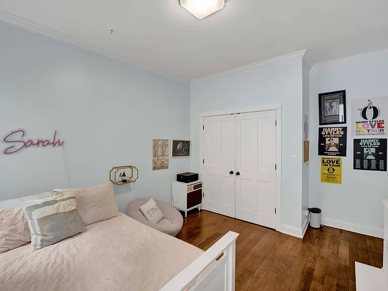 2109 N Clark St — Photo 26
