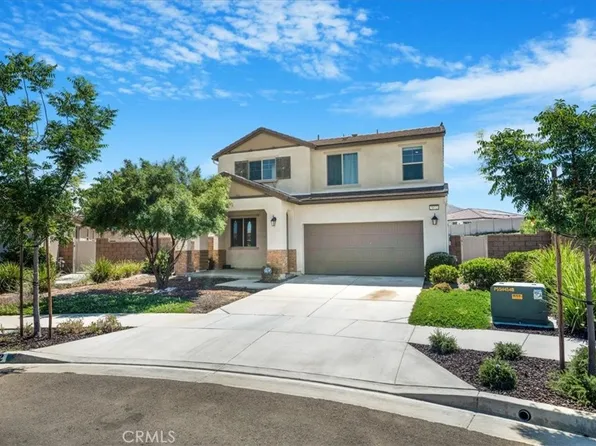 3072 Charger Ct, Hemet, CA 92543
