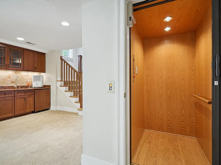 1530 Forest Villa Ln — Photo 26