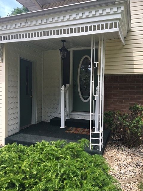 1st image of 6324 Venus Ave