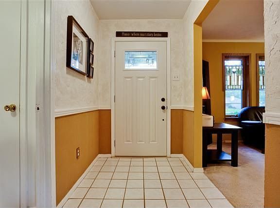 2nd image of 12421 Wood Manor Cir