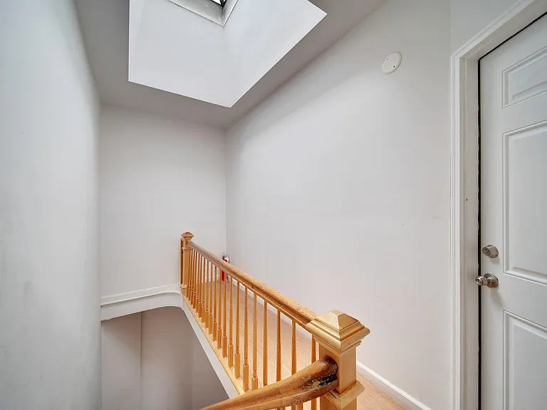 132 Lincoln St #6RIGHT — Photo 17
