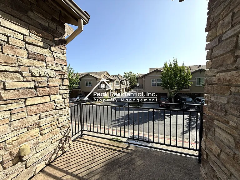 3301 N Park Dr #2511 — Photo 8