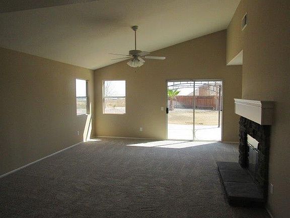 4th image of 13735 Dellwood St