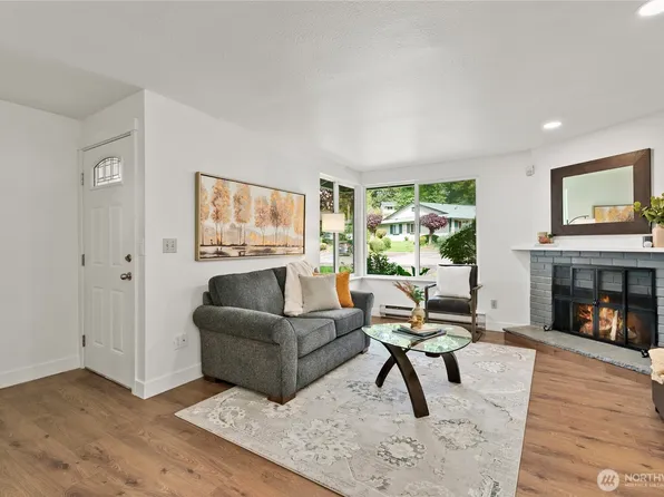 520 S 323rd Place #12-E, Federal Way, WA 98003