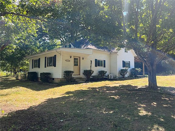 3rd image of 1135 McKnight Ave