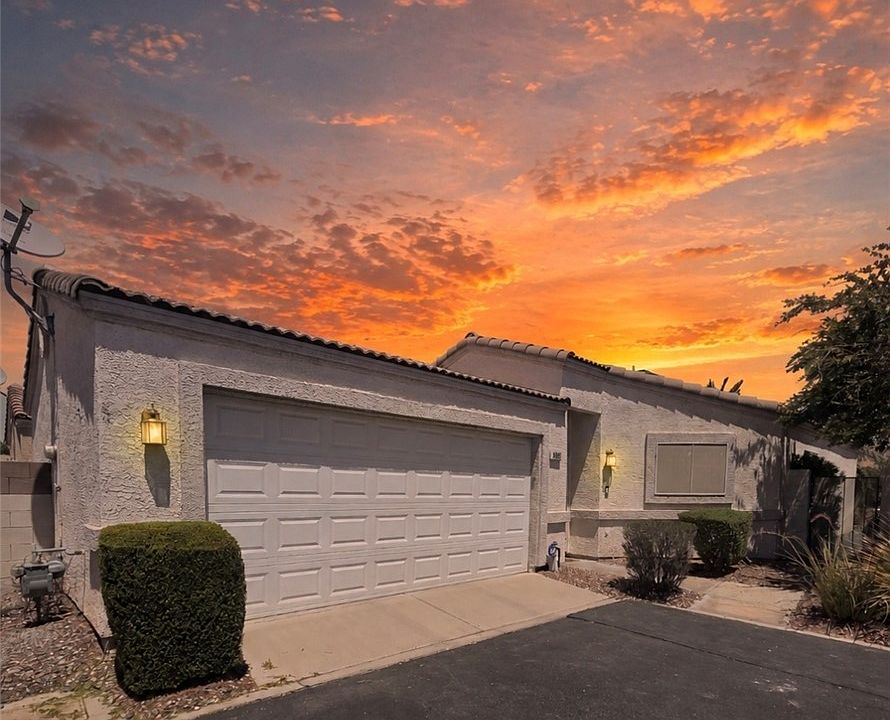 1st image of 4952 Mascaro Dr