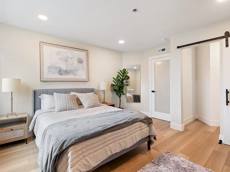 2414 Front St #16 — Photo 7