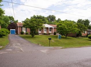 216 Wauford Dr, Nashville, TN 37211