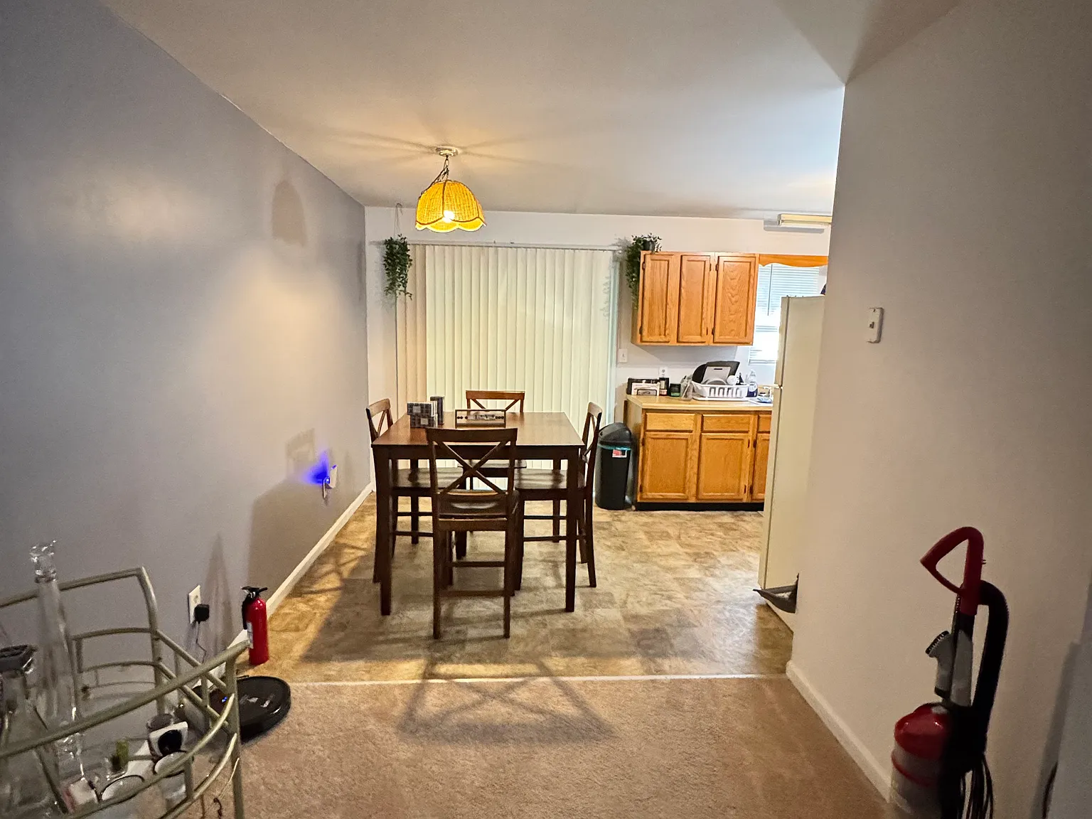 2 bed, 900 sqft, $2,300 — Photo 3