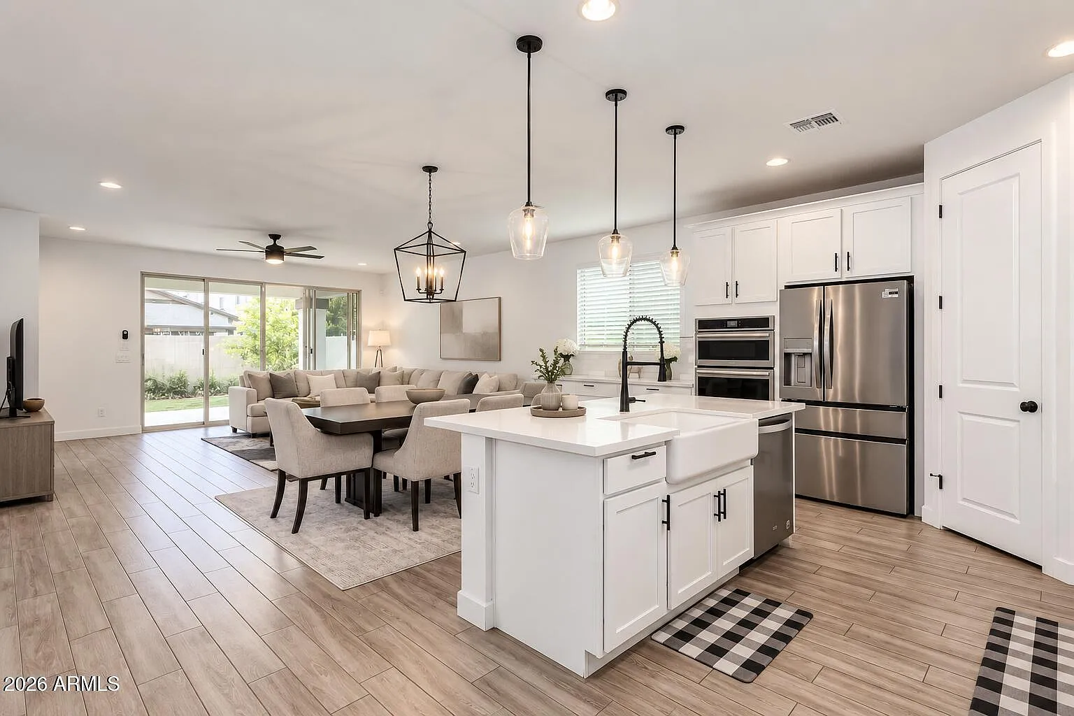 4 bed, 3.0 bath, 2145 sqft, $3,200 — Photo 4