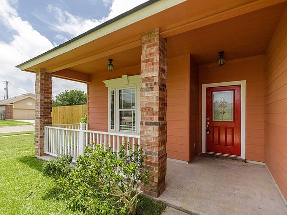2nd image of 7614 Angelwing Dr