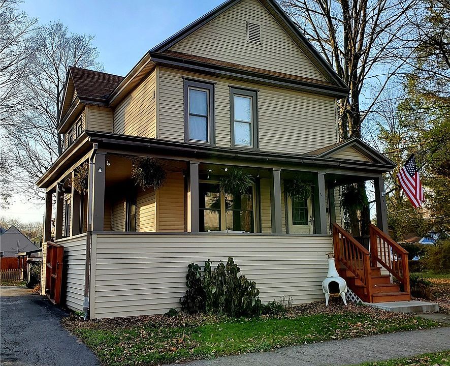 1st image of 3 Hamlin St