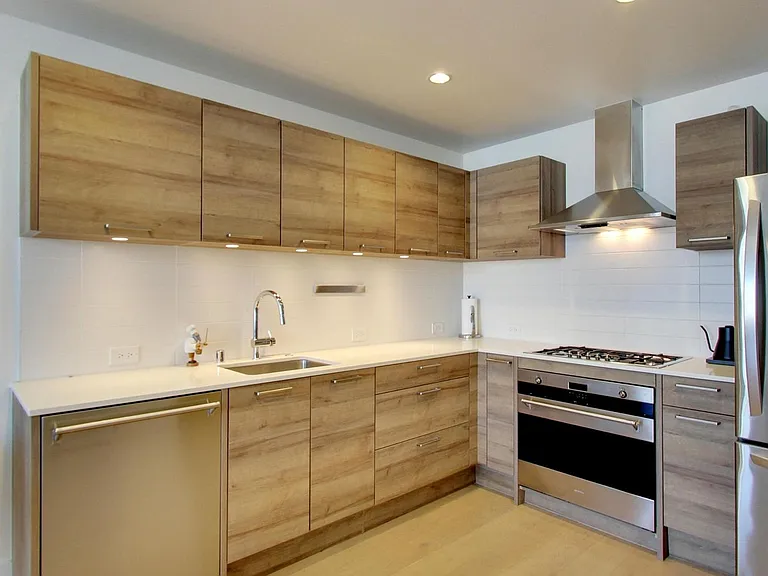 1075 Market St #713 — Photo 1