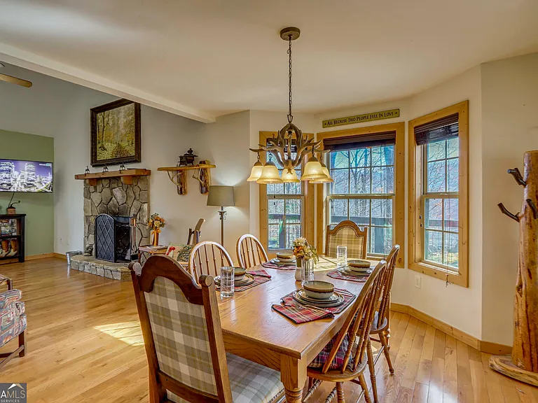 565 Ross Ridge Rd — Photo 7