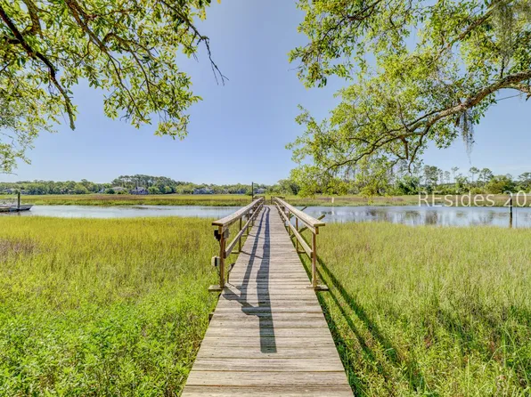 50 N Calibogue Cay Rd, Hilton Head Island, SC 29928