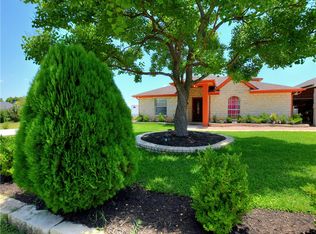2101 Maple Vista Dr, Pflugerville, TX 78660