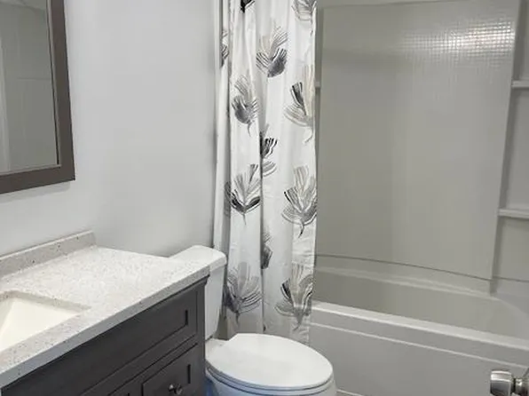 190 Charles Street image 8 of 22