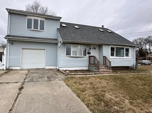 204 Front Avenue, Brentwood, NY 11717