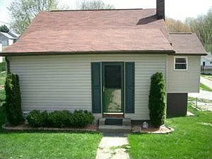279 Acre Ave photo 1