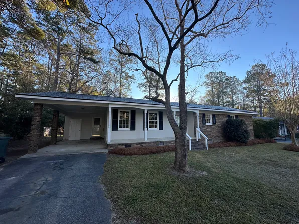 819 Turkey Trot Dr, Thomasville, GA 31792