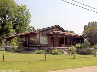 828 Center St, Fordyce, AR 71742