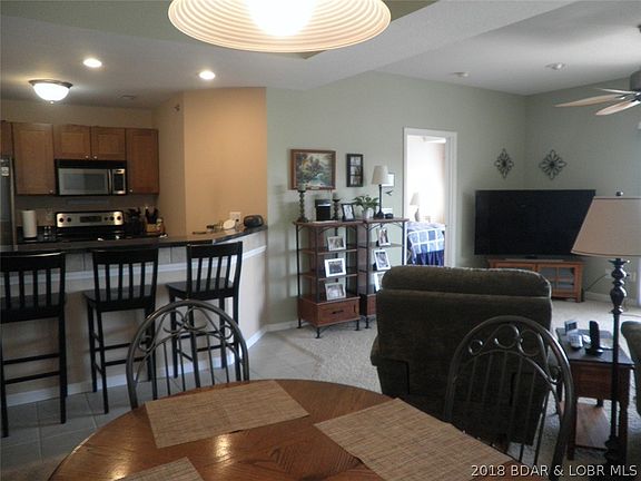 4th image of 100 E Harbour Towne Dr Unit 806