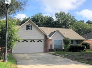 4555 Castlewood Ln, Niceville, FL 32578