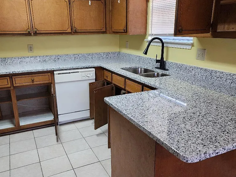 8306 Mountain Pass — Photo 3