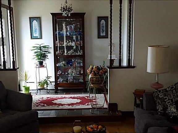 Entry. LIVING ROOM TO ENTRY HALL!