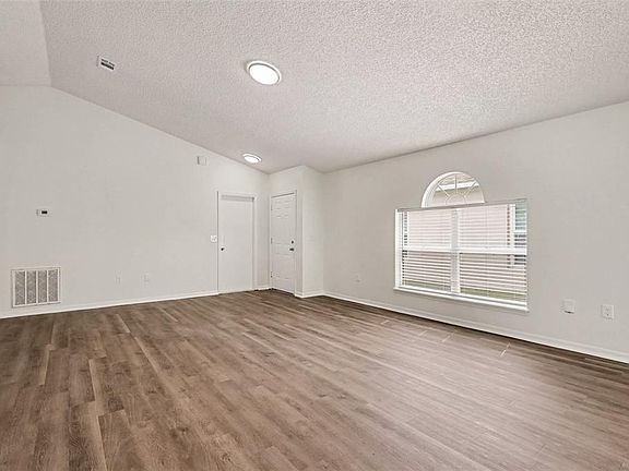 2nd image of 2056 REDWOOD CIRCLE NE