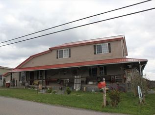 2769 Grandview Ridge Rd, Red House, WV 25168