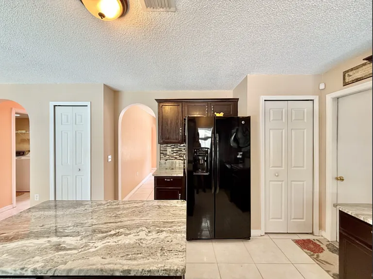 1431 Teal Dr — Photo 12