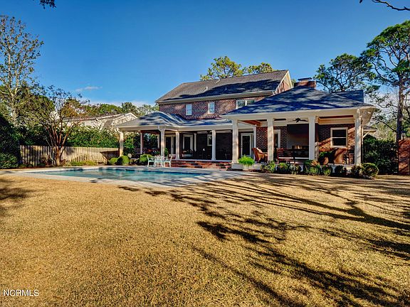 5th image of 2106 S Churchill Dr