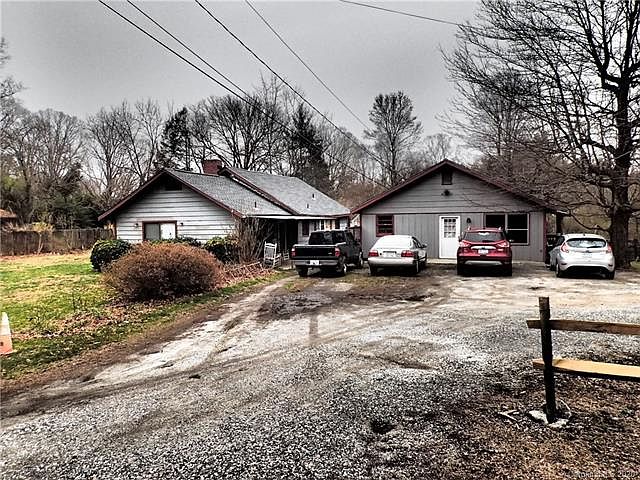 1st image of 219 Halsbury Ave
