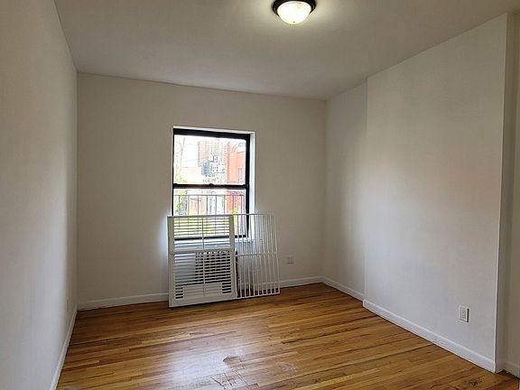 5th image of 2331 1st Ave #5AA