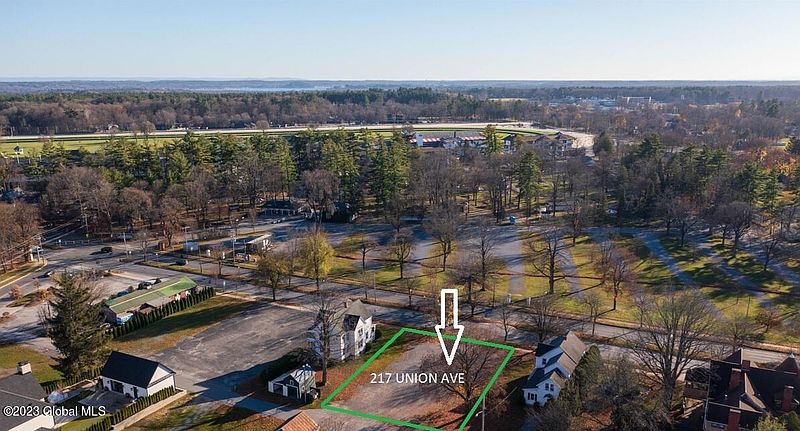 3rd image of 217 Union Ave