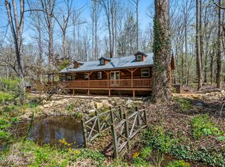 421 Rocky Flats Rd, Cosby, TN 37722