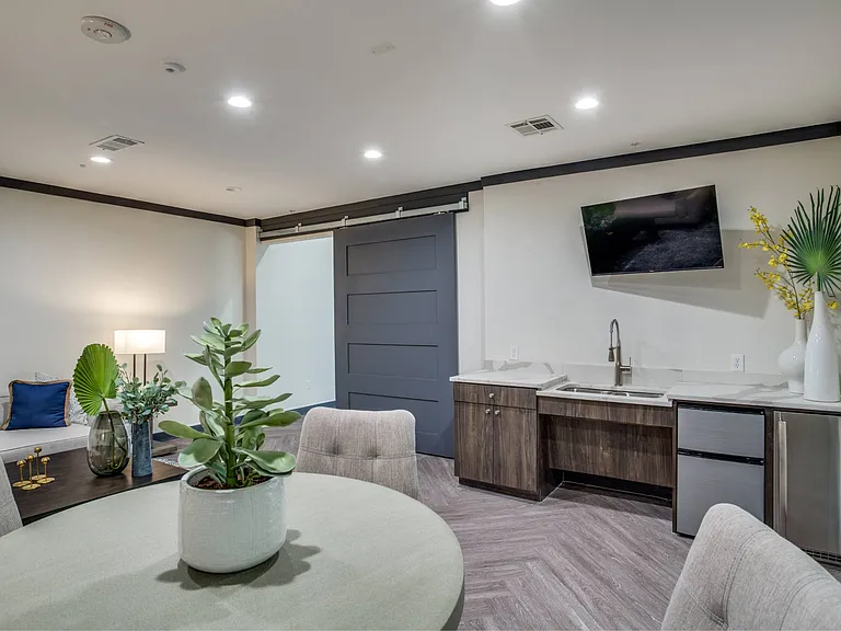 Resident Lounge