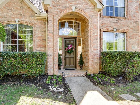 3rd image of 5802 Highland Hills Ln
