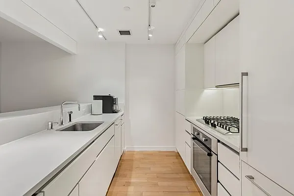 Rented by Compass | media 13